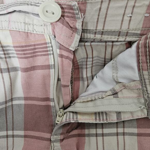 St. Johns Bay Women's Size 6 Bermuda Shorts Plaid Pink Tan Brown Pockets - Picture 8 of 11